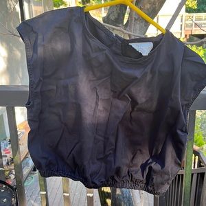 Black everlane cropped shirt